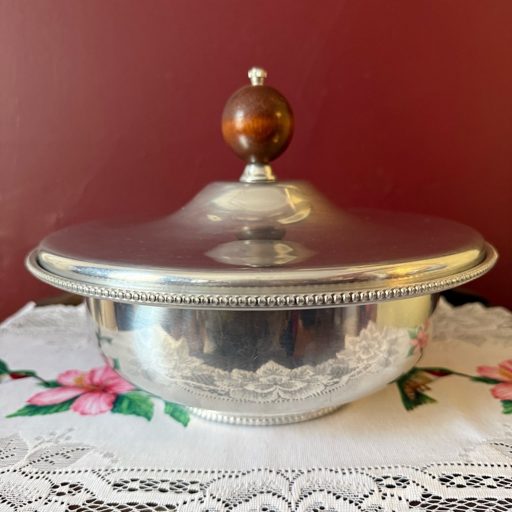 Vintage Buenilum Aluminum Serving Dish with Lid and Pyrex insert